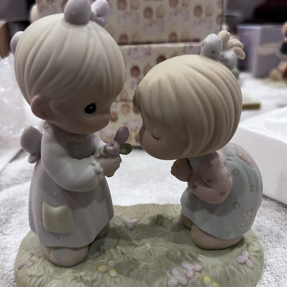 Good Friends are Forever 1987 Precious Moments Figurine - Vintage